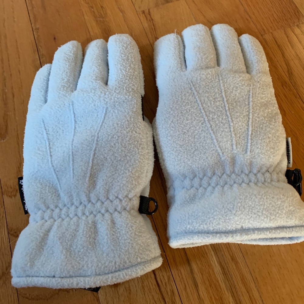 💙Light blue gloves💙